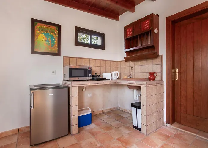 El Paraiso En * טינדאיה